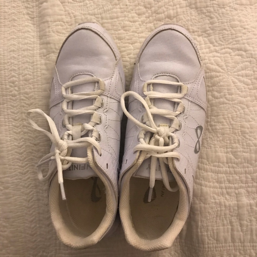 Infinity Cheer Shoes - Picture 2 of 4